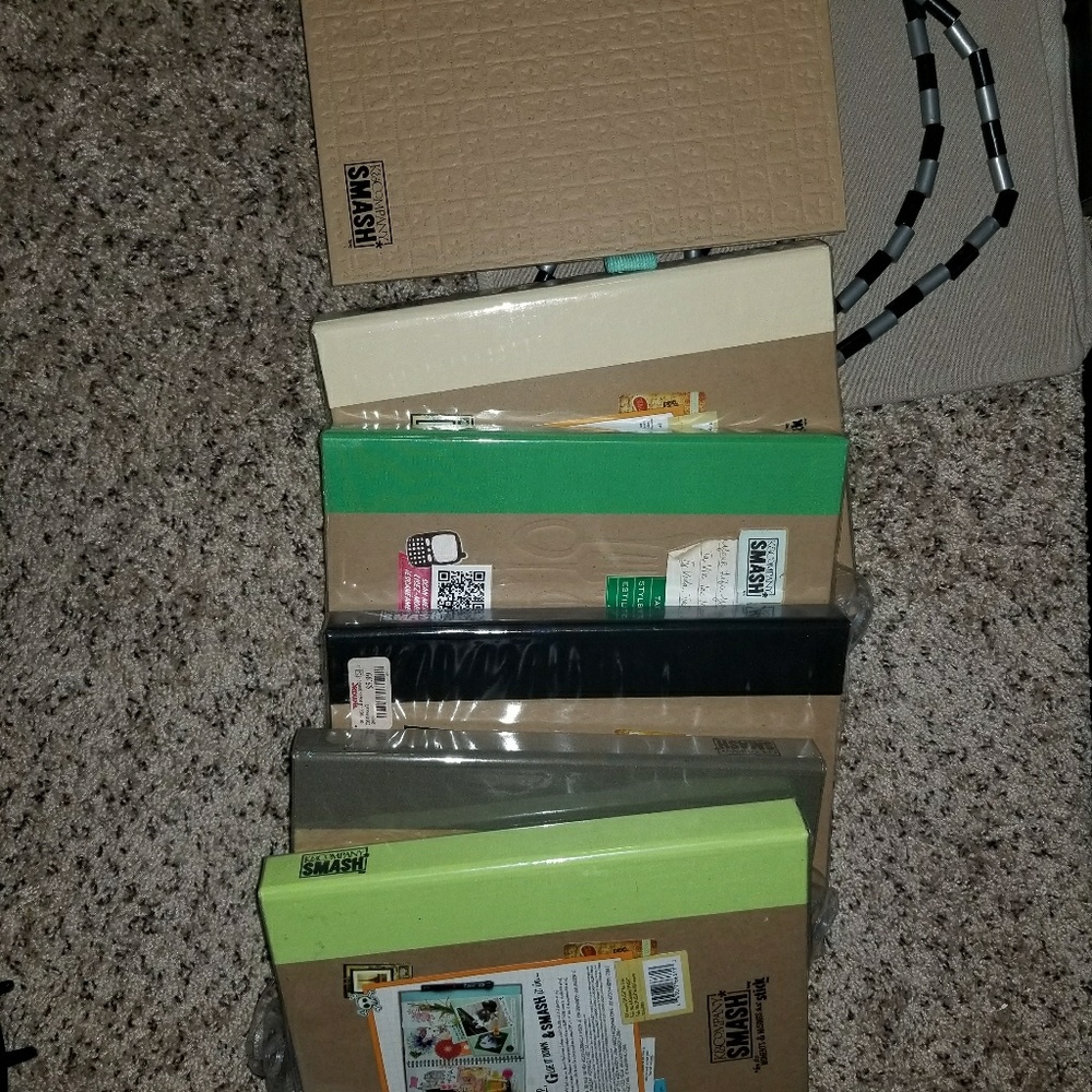 All 7 Smash Books! 1 Large And 6 Medium Size